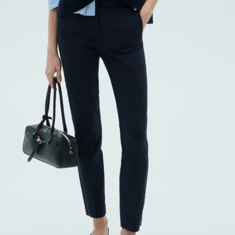 NWT MANGO Cropped Skinny Pants | Navy | Size 2